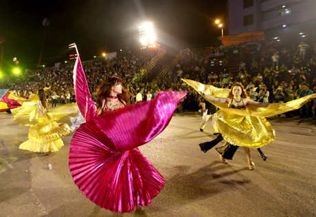 Inauguran Carnaval Ha Long 2012 - ảnh 2